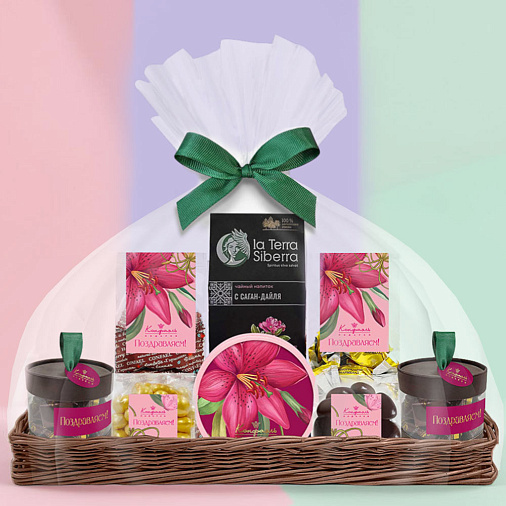 Подарочная корзина: драже, конфеты глазированные, чай