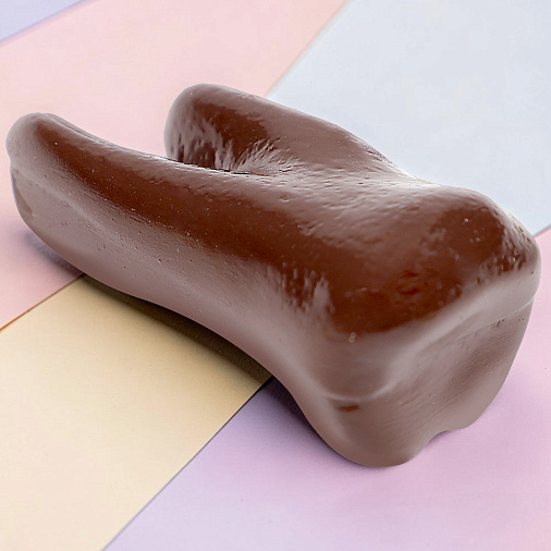 "Зуб" скульптура молочный шоколад