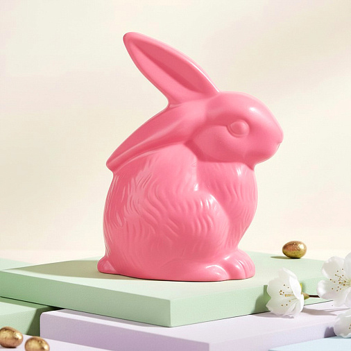 Пасхальный кролик из клубничного шоколада