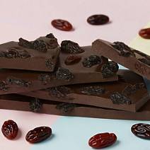 Горький шоколад с изюмом (ломаный)