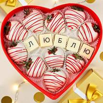 Свежая клубника в шоколаде набор сердце 440г (люблю)