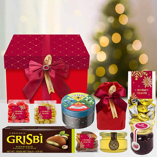 Новогодний набор: мармелад, драже, цукаты, мед, варенье, печенье, чай 1095г