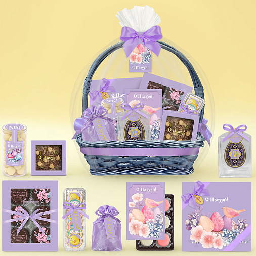 Пасхальная корзина с шоколадом и конфетами